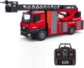 Huina 1561 - RC Brandweerauto met ladder, waterkanon en licht & geluid - Schaal 1:14