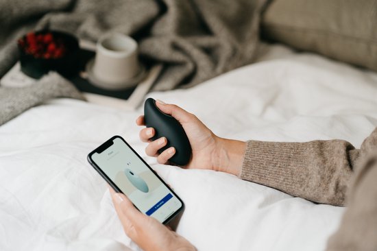 Moonbird adem- en slaapcoach: Black Grey van Moonbird — afbeelding 3