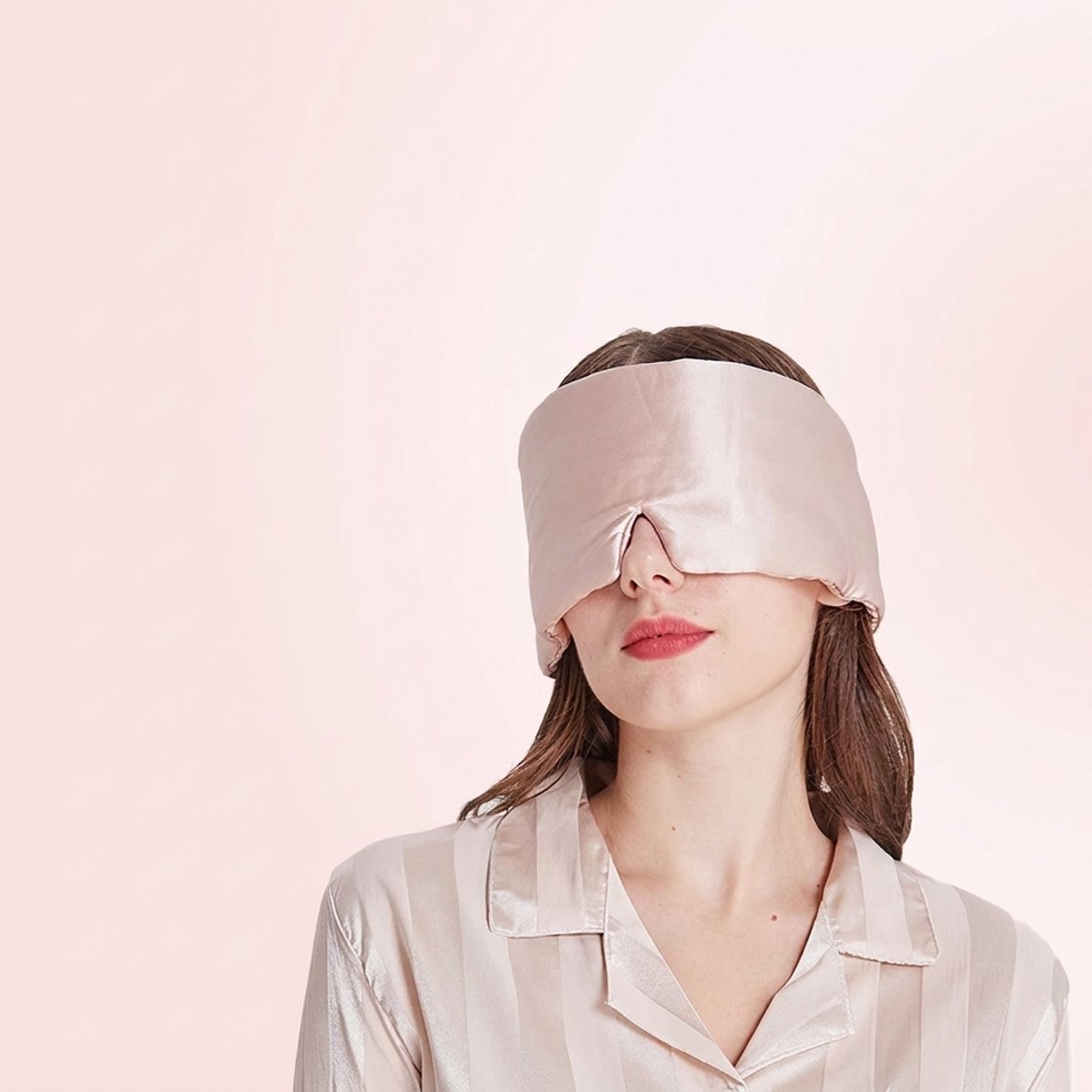 Ryoudavell - 100% Verduisterend - 23 momme Moerbei Zijde - Premium Zijden Slaapmasker - Silk Sleep Mask - Oogmasker - Anti Rimpel - Roze