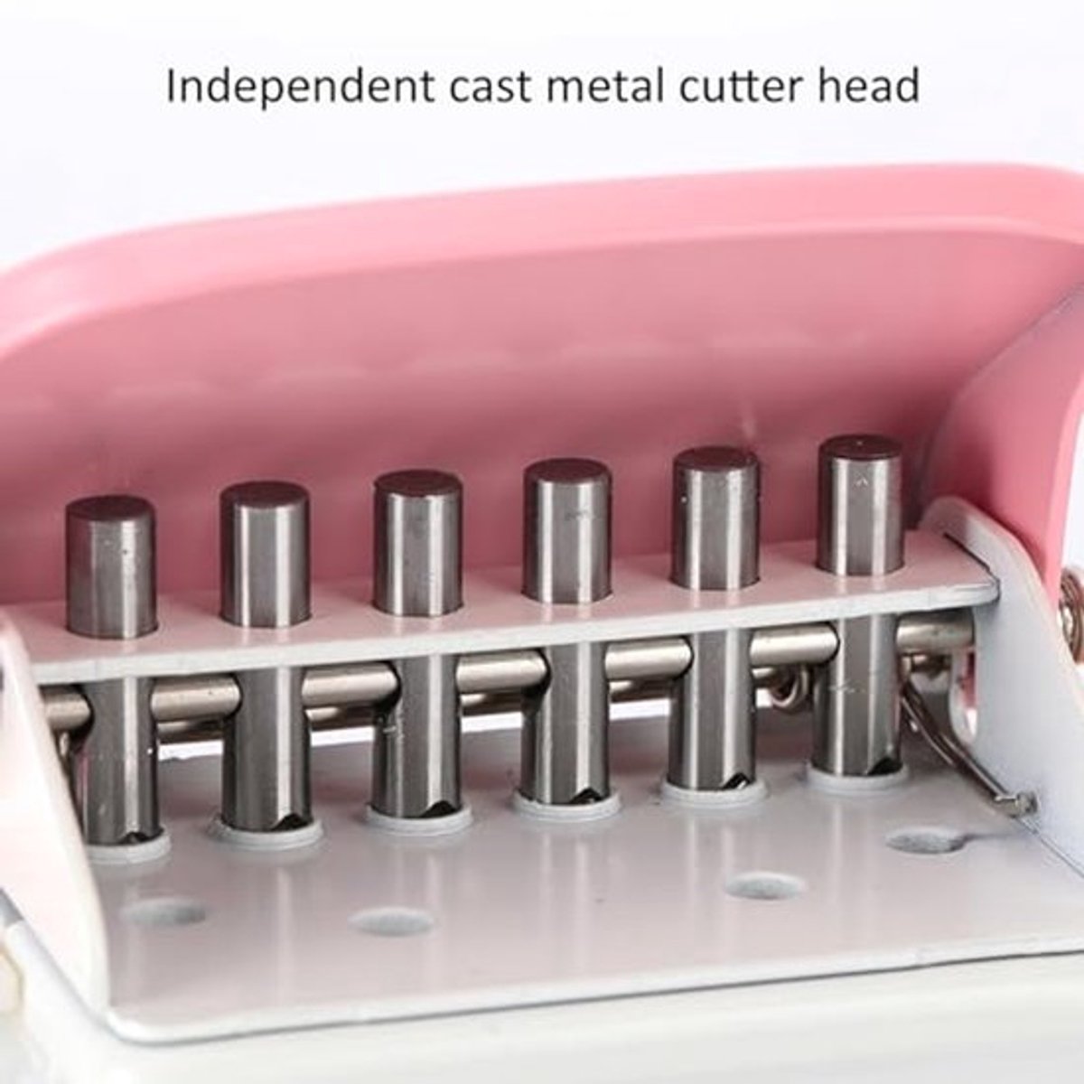 Witte metalen kantoorperforator met 6 gaten voor A4, A5 en B5 papier, geschikt voor het perforeren van maximaal 5 vellen tegelijk, ideaal voor kantoor en thuisgebruik