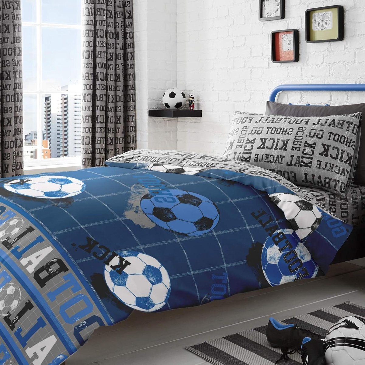 Dekbedovertrek Set - Beddengoed Set Voetbal - Kinderkamer Inrichten - Omkeerbaar Ontwerp - Eenpersoons 135x200cm - Blauw