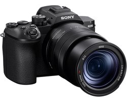 Sony Cybershot DSC-RX10 V | 24–600mm High-zoom camera