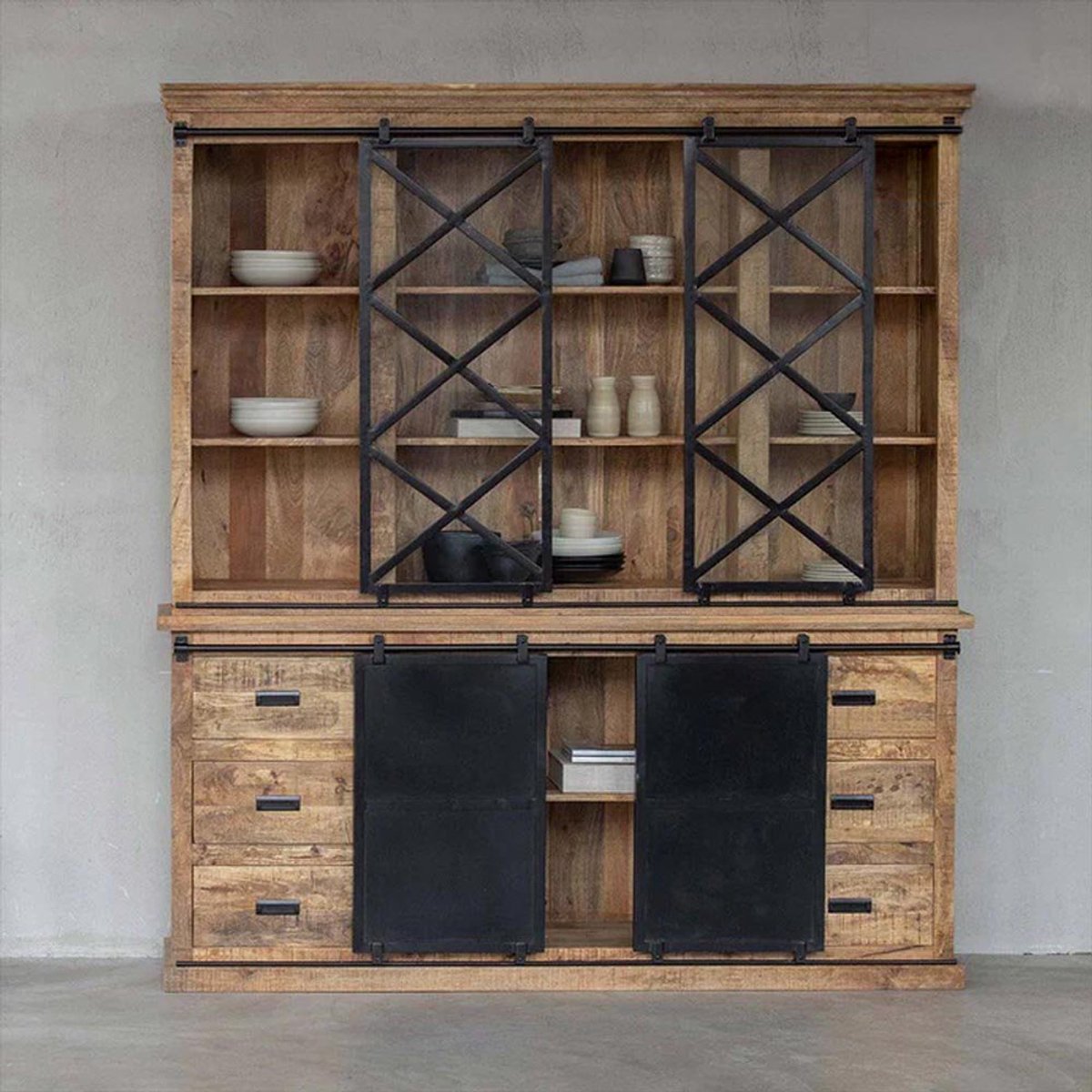 Mangohouten Buffetkast Denver 200×220 cm X Mahom Industrieel - Vitrinekast van Mangohout & Metaal - Industriële Buffetkast