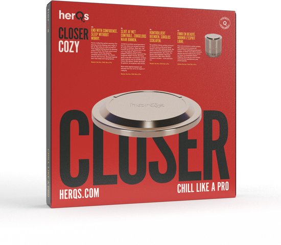 Doos van herQs Cozy Closer vuurkorf met afbeeldingen en tekst.
