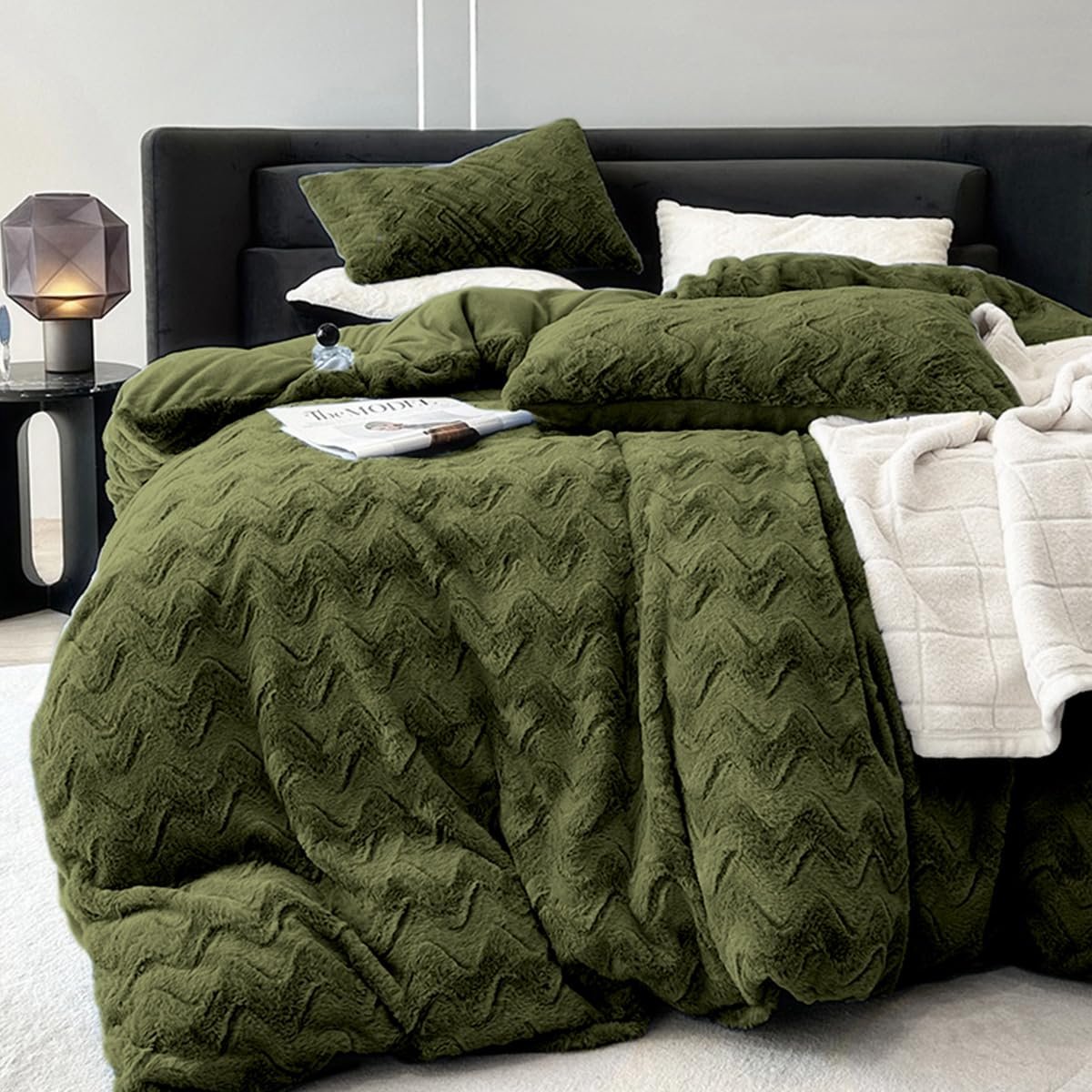 Dekbedovertrek 135 x 200 cm - Olijfgroen pluche - 4-delig met kussenslopen - Warm en comfortabel voor de winter - ShopVlot