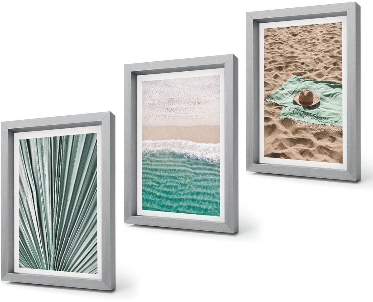 Coloray 4-Delige Schilderij Set - Uitzicht op het strand aan zee tijdens een zomervakantie - 20 x 30 cm - Moderne Wanddecoratie - Woonkamer - Interieur Decoratie Zilveren lijst