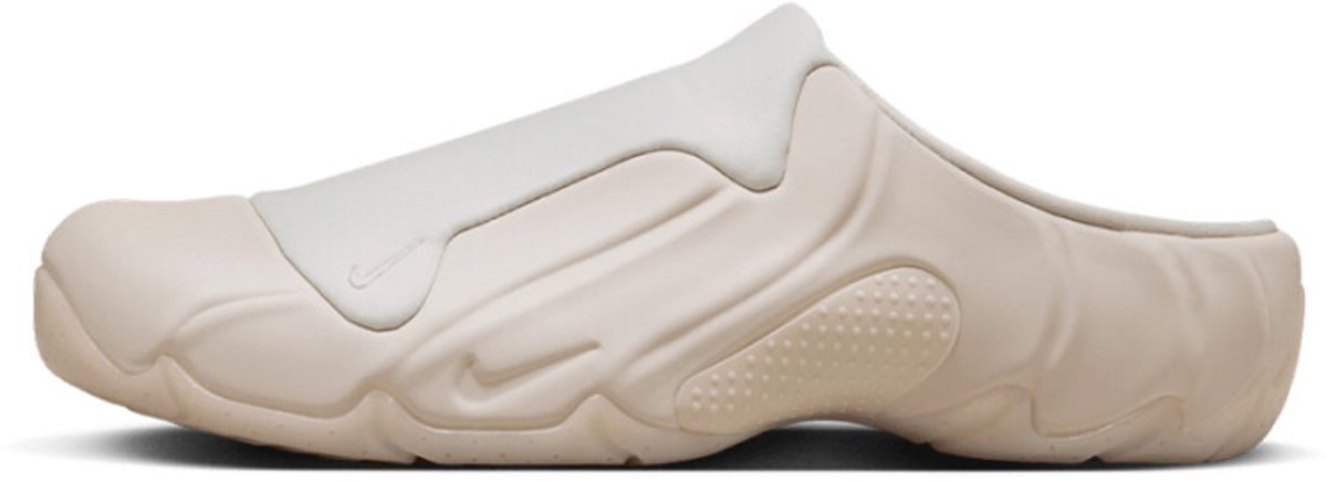 Nike Clogposite ‘Light Orewood ‘ Creme
