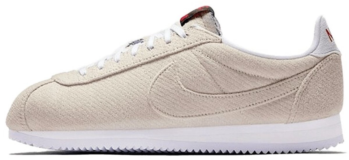 Nike Classic Cortez Stranger Things Sail Upside Down Pack Beige