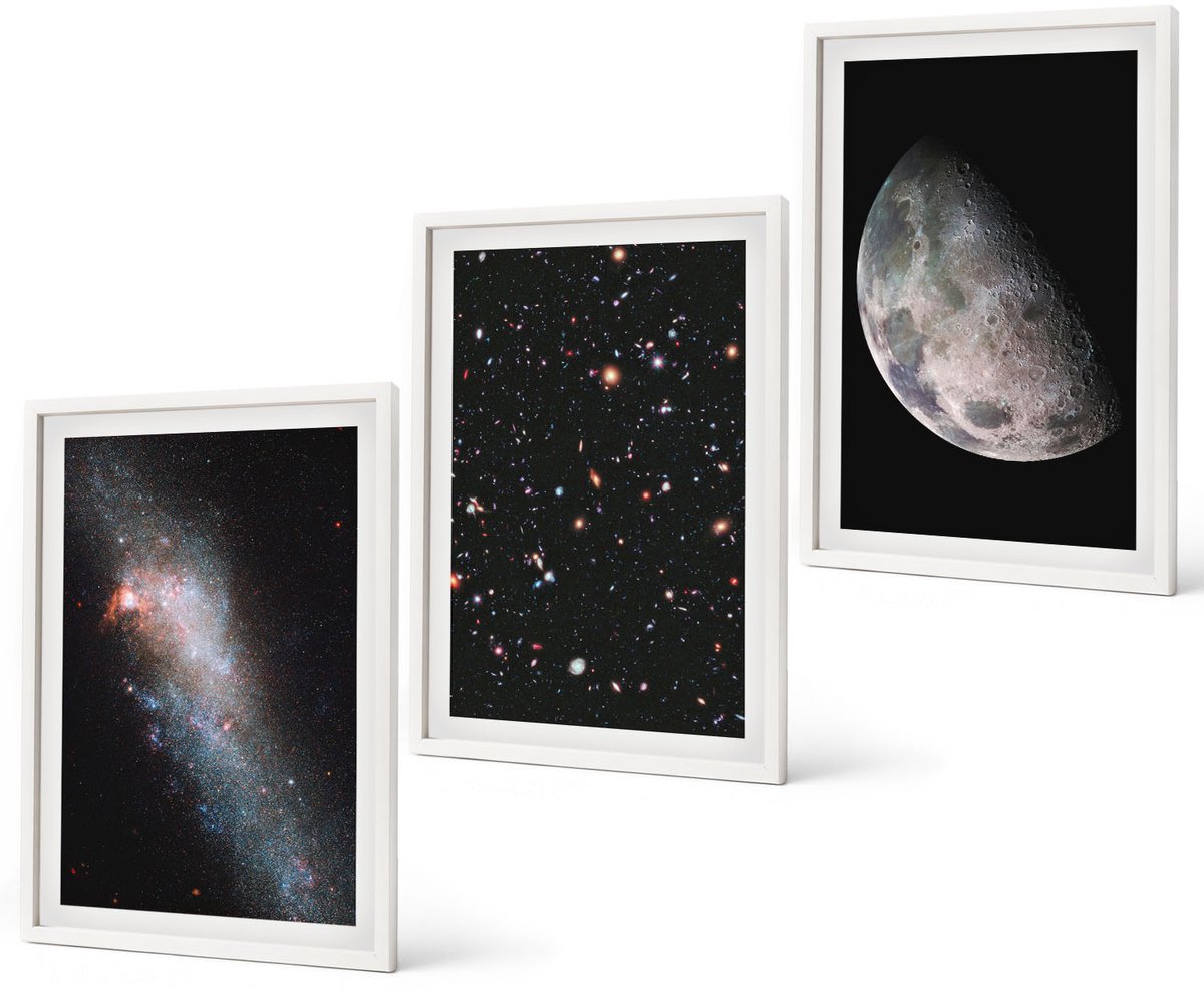 Coloray 3-Delige Schilderij Set - Ruimte, Melkweg, Sterren En Volle Maan - 40 x 60 - Wanddecoratie - Woonkamer Decoratie - Muurdecoratie