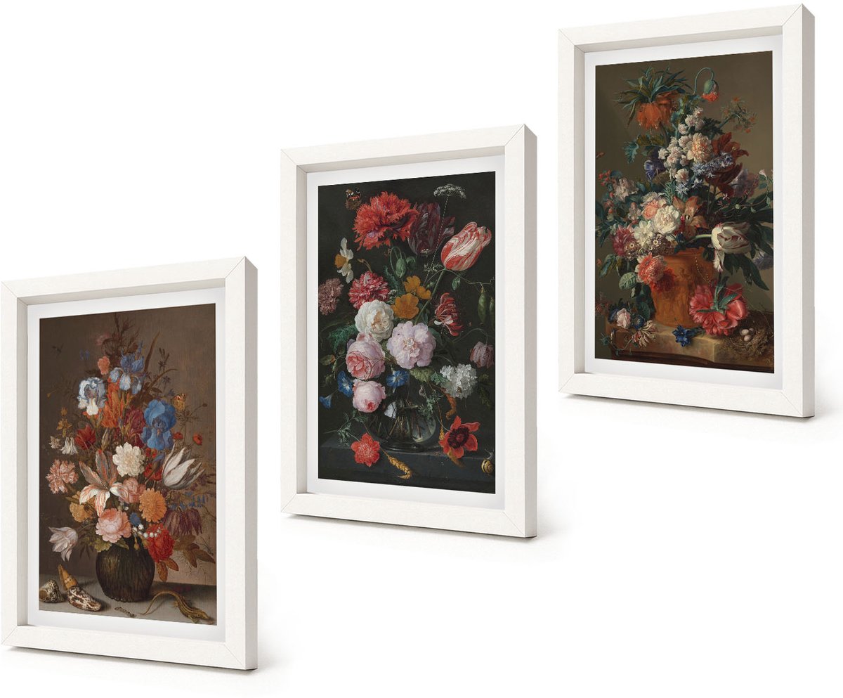 Coloray 3-Delige Schilderij Set - Bloemen in vazen: diverse vintage plantencomposities - 20x30 - Muurdecoratie - Schilderijen Set - Woonkamer - Stijlvolle Muurdecoratie