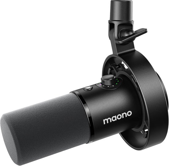 Zwarte Maono microfoon met schuimkap, gemonteerd op een schokdemperbeugel.