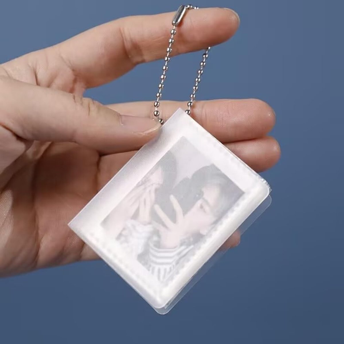 Mini Fotoalbum met 10 Pagina's en 20 Kaartzakjes - Compacte Sleutelhanger en Hangende Fotohouder voor Herinneringen en Versieringen - Ideaal voor Kerstdecoratie en Cadeaus