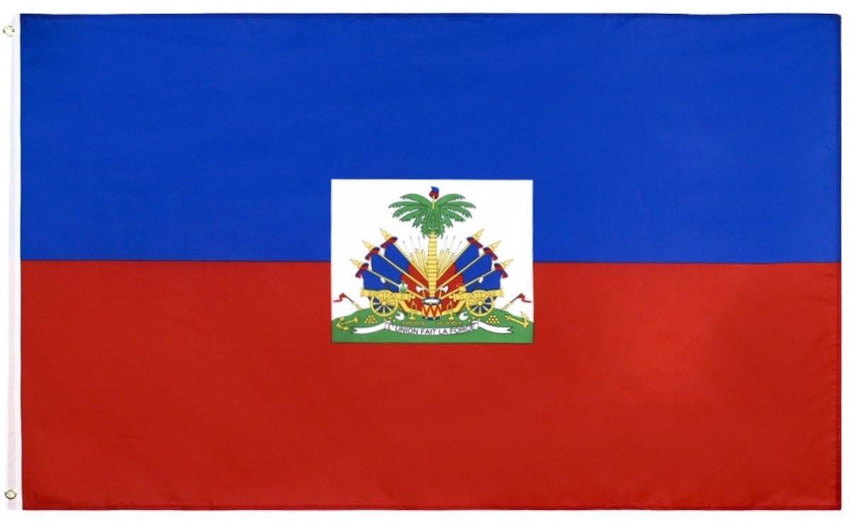 Okado Haïti Vlag – Polyester – 150 x 90 cm – Met Ophangringen