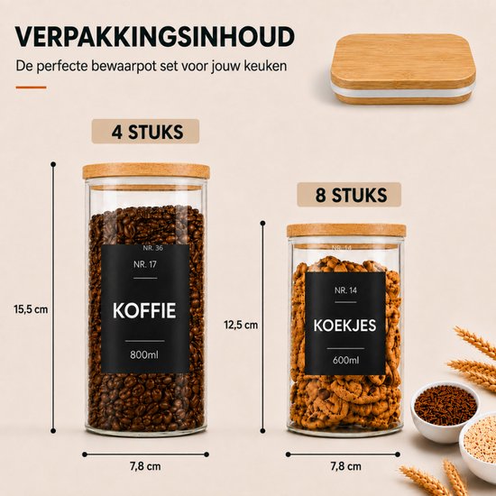 Twee glazen voorraadpotten, de linker met koffiebonen (800ml) en de rechter met koekjes (600ml). Beide met bamboe deksel.