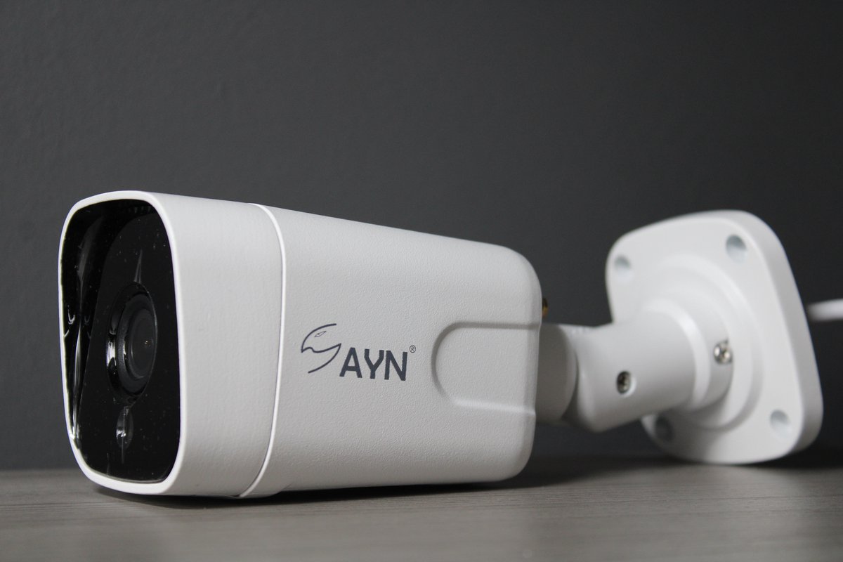 SAYN Model 4 Beveiligingscamera Wit - 5MP Super HD (2560p) - WiFi IP66 Waterdicht - Bewegings- en Geluidsdetectie - Nachtzicht tot 25m - Sony Sensor - Voor Binnen en Buiten