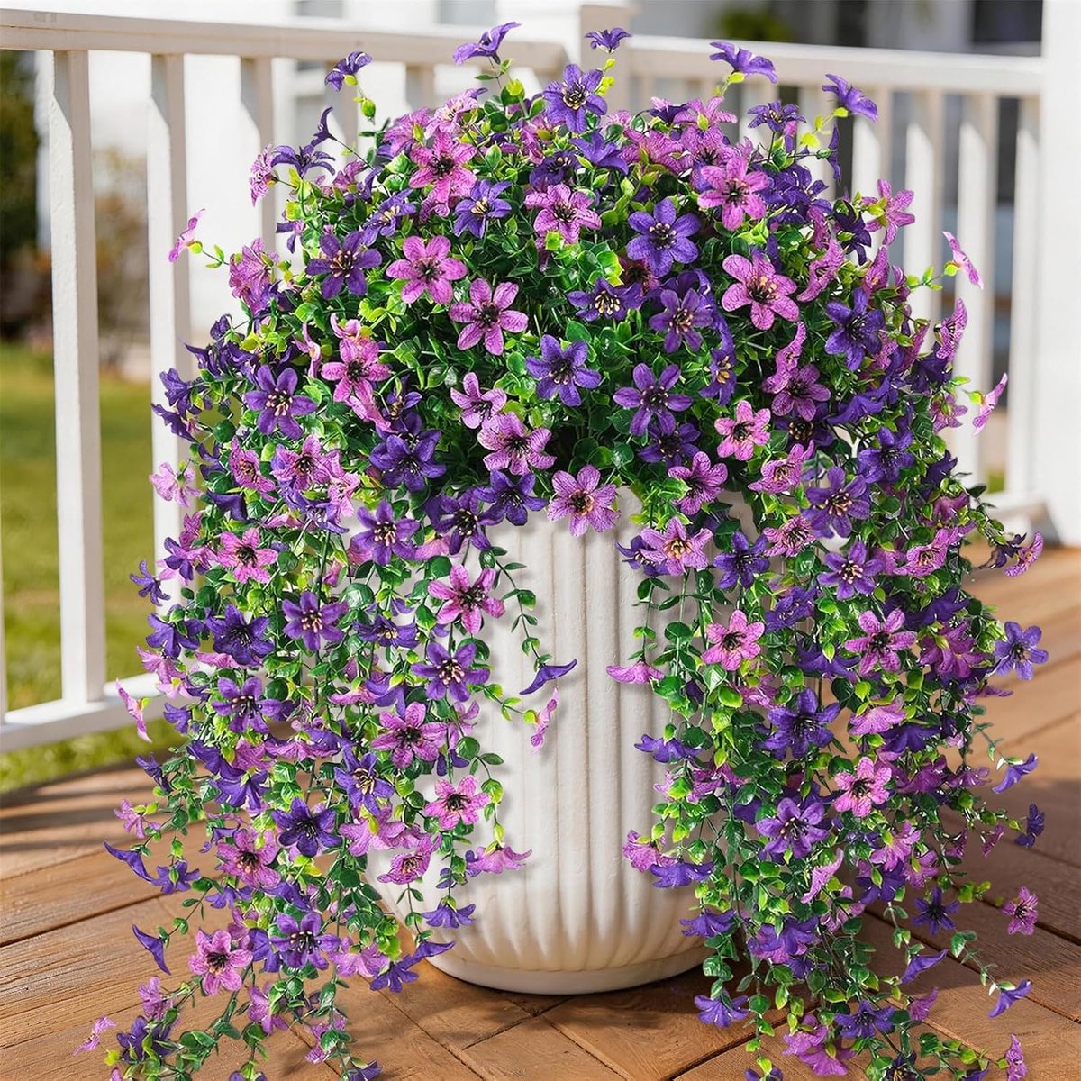 Kunst Hangende Bloemen voor Buiten - 4 Stuks Zijden Madeliefjes met Eucalyptusbladeren - UV-bestendig voor Buiten, Terras, Binnenplaats, Balkon - Meerkleurig