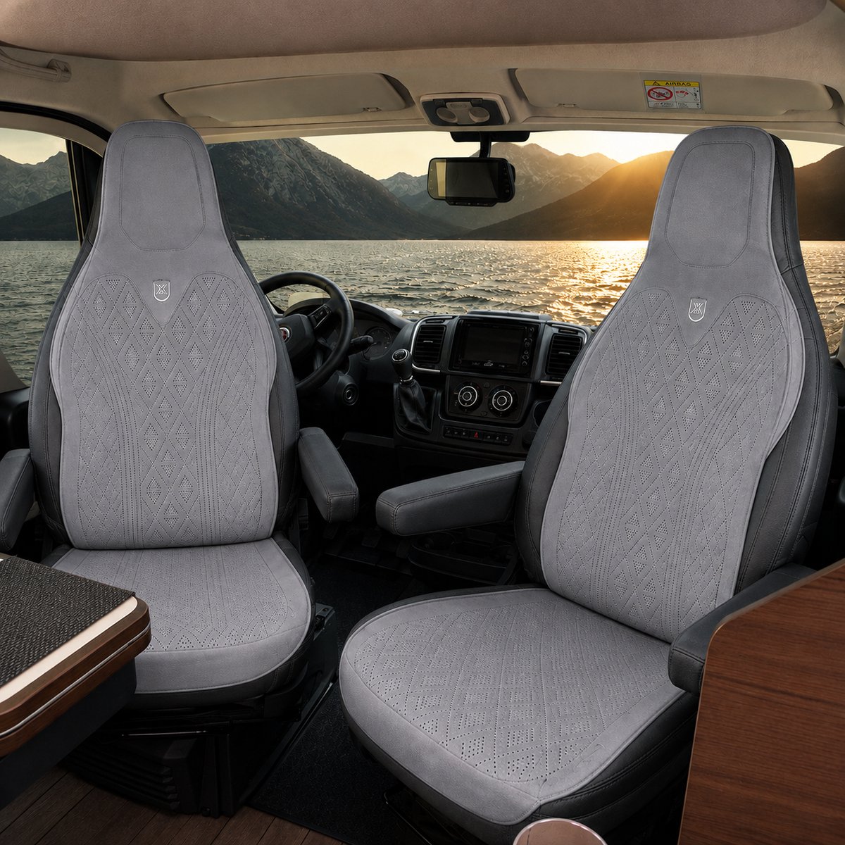 AIM Camperstoelbeschermer – Luxe PU Imitatieleer Zit- en Rugkussen - Set van 2 – Mercedes Sprinter W902 – Airbag Compatibel - SCB - Grijs