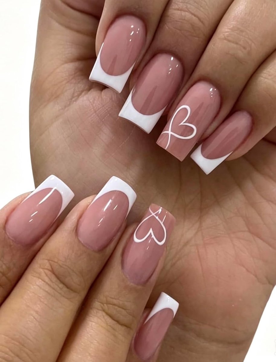 Press-on nails lang - nude wit - Franse hartdesign - perfecte nagels voor Valentijnsdag - ShopVlot