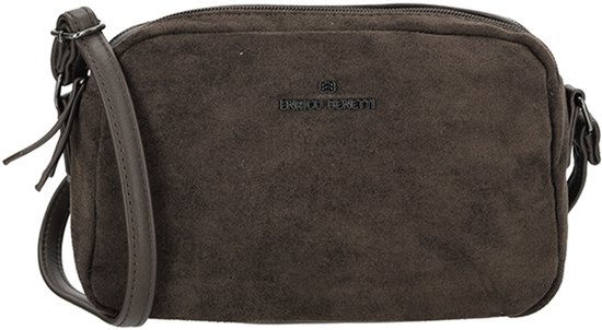 Bruine crossbodytas met merklogo aan de voorkant.