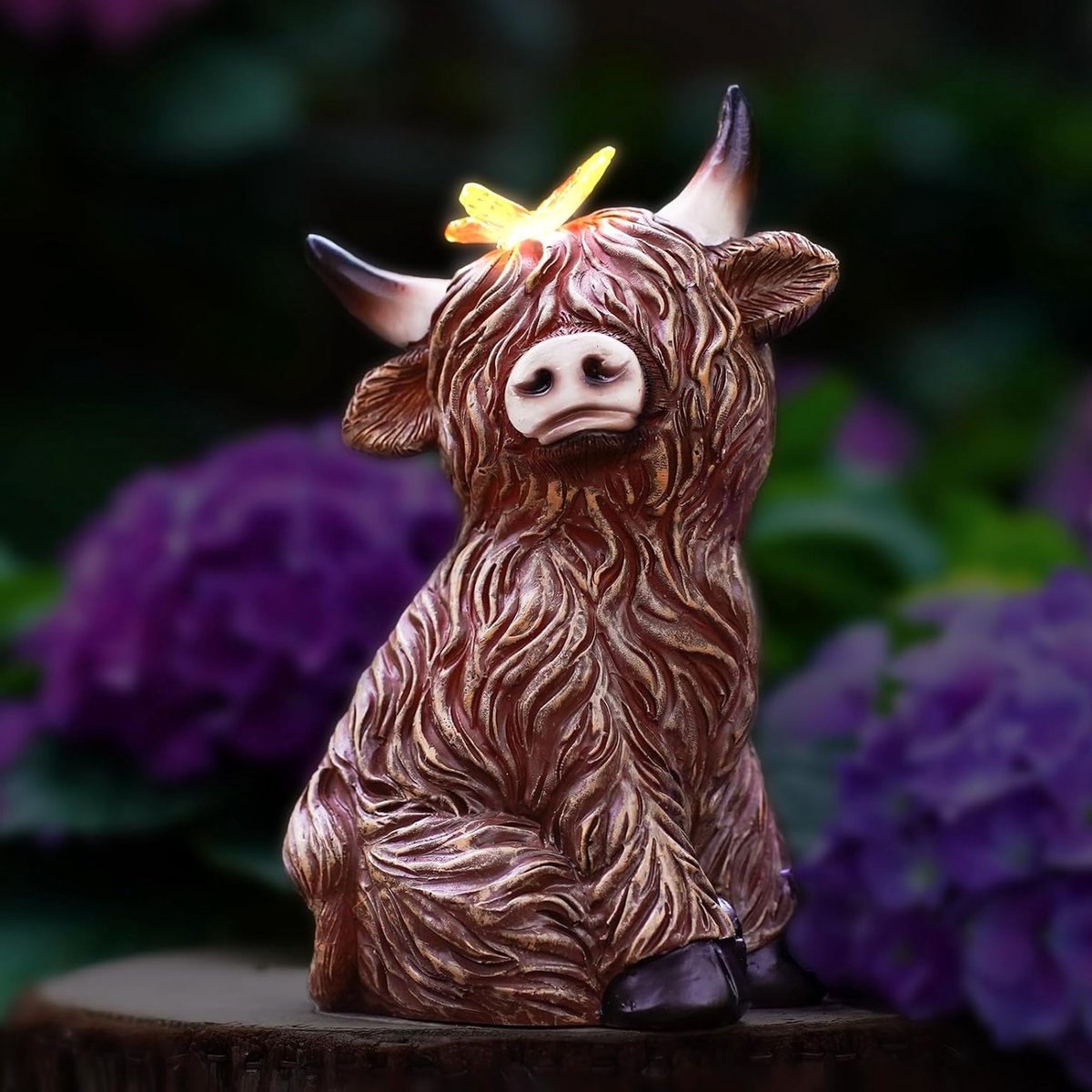 Schattige Hoogland Koe Figuren met Vlinder voor Tuin- en Woondecoratie, Weerbestendige Beeldjes als Origineel Cadeau voor Dames, Heren en Moeders