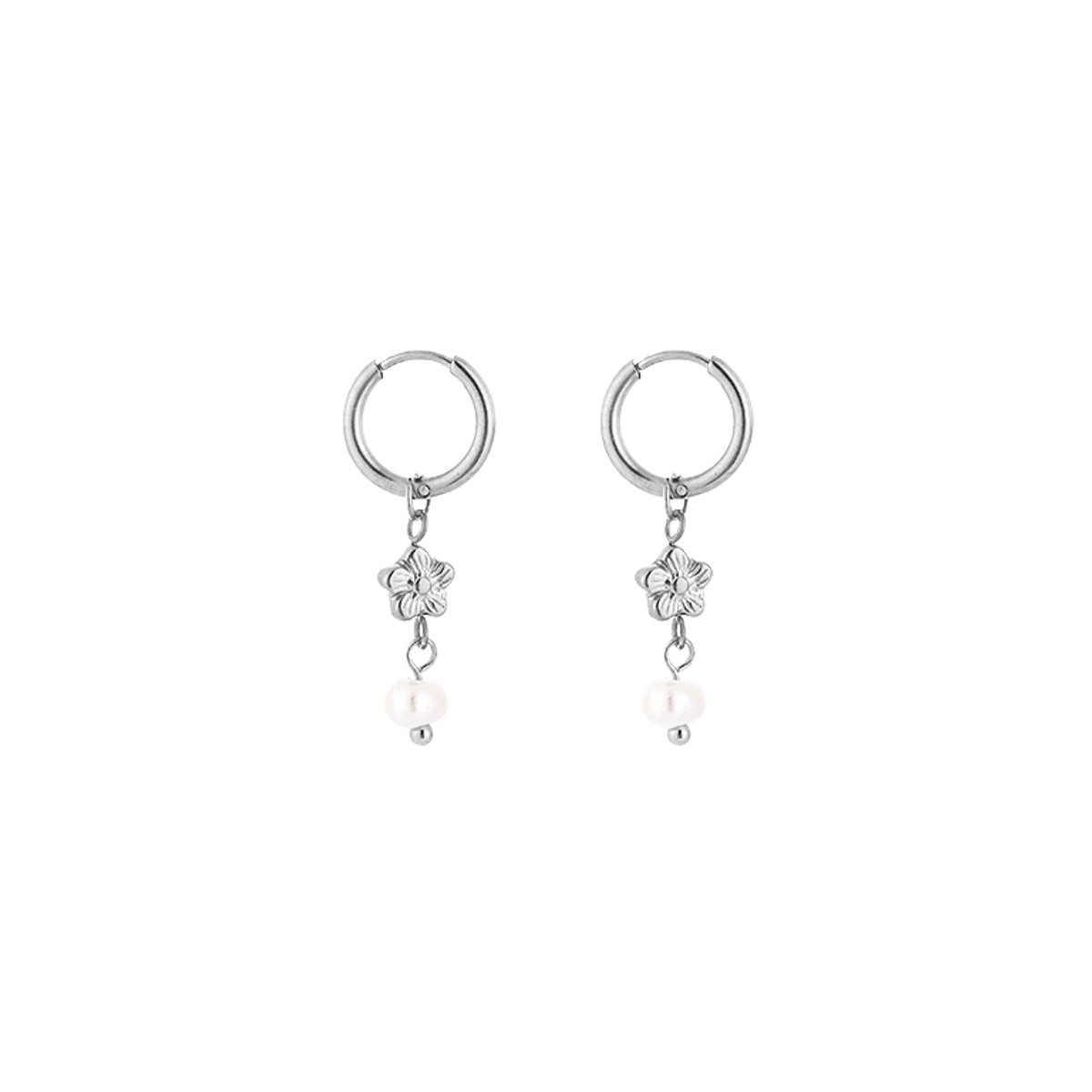 Stainless Steel Bedel Oorringen met Klavertje & Parel – Romantische & Gelukbrengende Oorhangers - RVS - Zilver