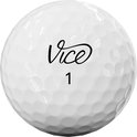 Witte golfbal met het getal 1.