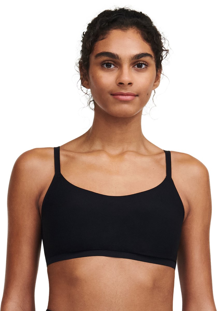 Chantelle SoftStretch - Voorgevormde Bralette - verstelbare bandjes - naadloos - onzichtbaar - ZWART