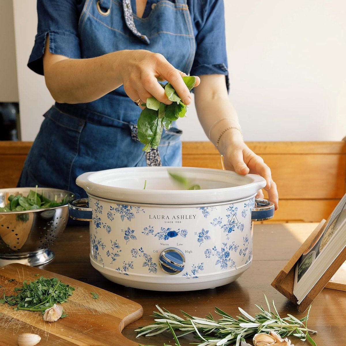 Slowcooker Grote Capaciteit - Stoofpotmaker Keukenapparaat - Gezonde Maaltijden Bereiden - 3 Warmte-Instellingen - 6.5 Liter - China Rose Print – foto 2
