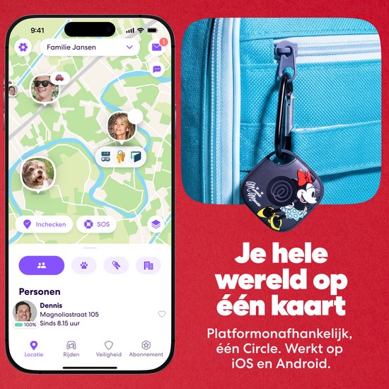Een smartphone met de Life360 app en een zwarte Tile tracker met Minnie Mouse.