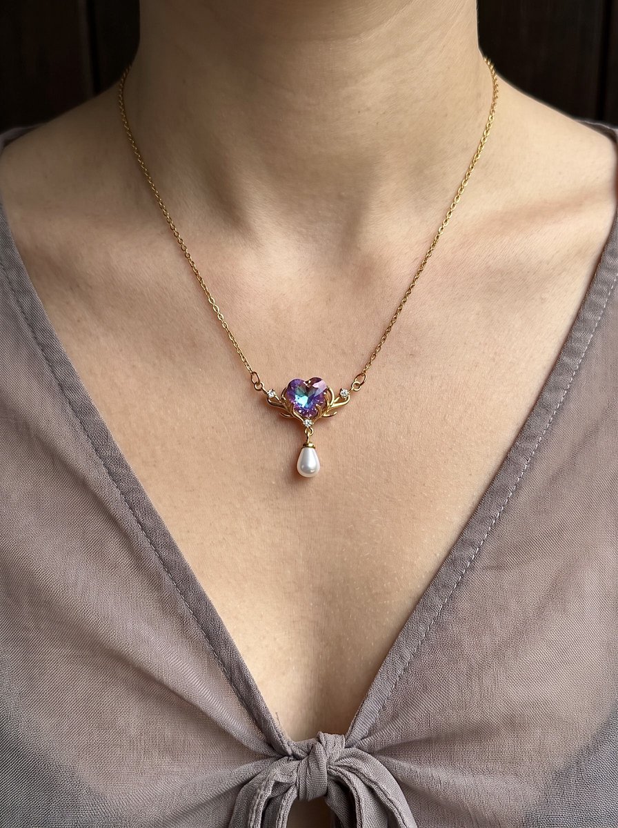 Anelplus Dames Ketting met Hartvormige Kristal Hanger en Parel – Goudkleurige Halsketting – Elegante Sieraden voor Vrouwen – Cadeau voor Verjaardag, Valentijn of Moederdag