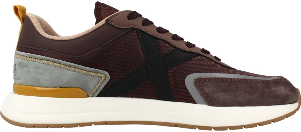 Munich Speed 21 Allcourt Schoenen Bruin EU 44 Man