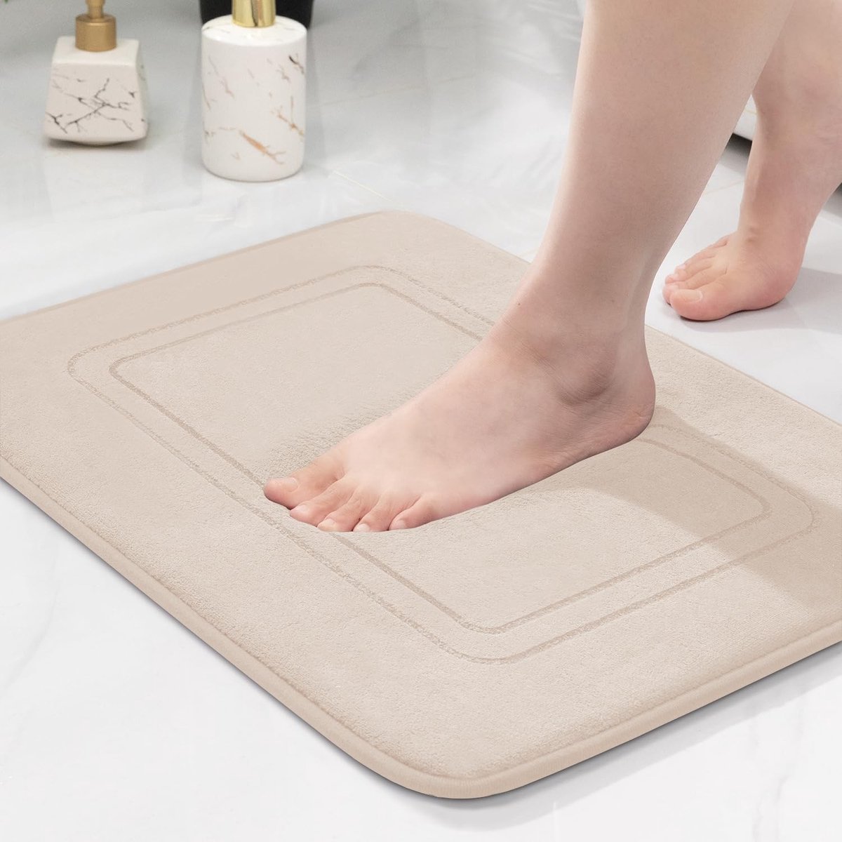 Omgoods - Antislip Badmat Beige 43 x 61 cm, Zacht en Absorberend