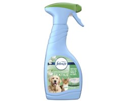 Lenor Febreze Textielverfrisser Spray - Pet Fresh | 1x 500ml - Bestrijdt huisdiergeuren | Sterk tegen honden- en kattengeur