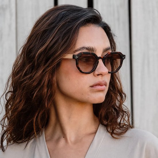 Wooda® Zonnebril Zeshoekig - Gevlamd Carey frame - Gepolariseerd - Wooda Labritja Demi Brown Marrón Dégradé van Wooda — afbeelding 4
