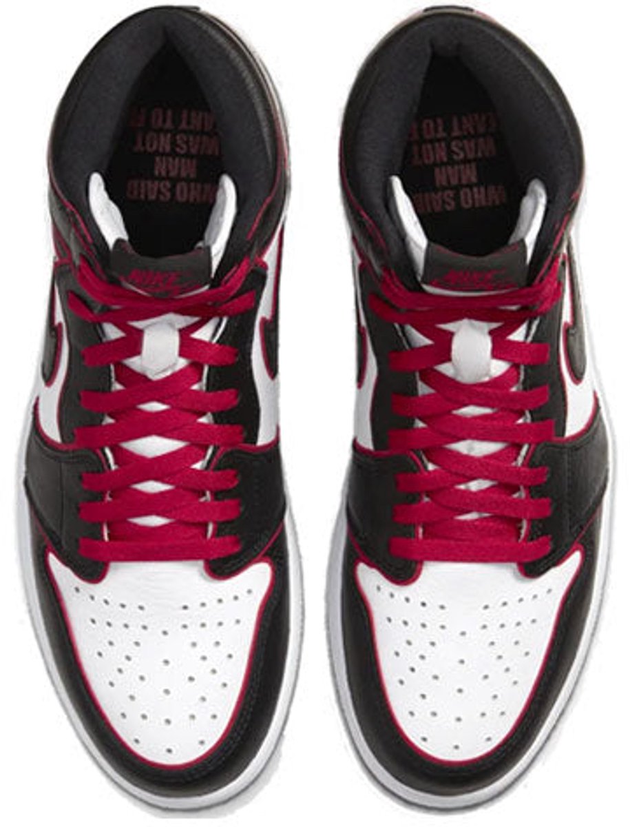 Jordan Air Jordan 1 Retro High OG - Sneakers - Maat 44 - Bloodline (Black/Gym Red/White) / Zwart Rood - Air Jordan 1 - Lifestyle - Heren Sneakers