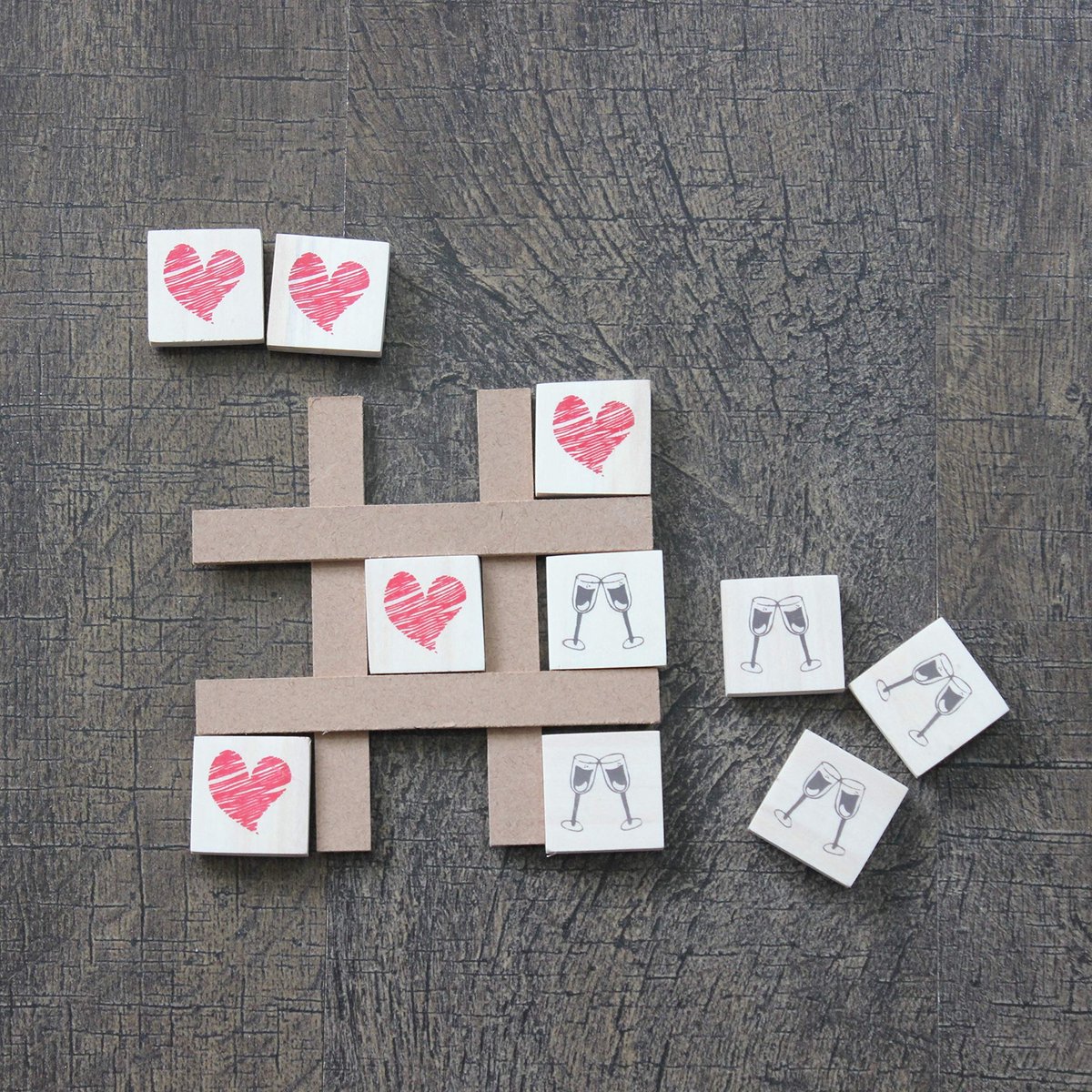 IVEI Houten paar Tic-Tac-Toe koelkastmagneet - hart en glasprint - uniek cadeau voor uw geliefden, echtgenoot - ShopVlot