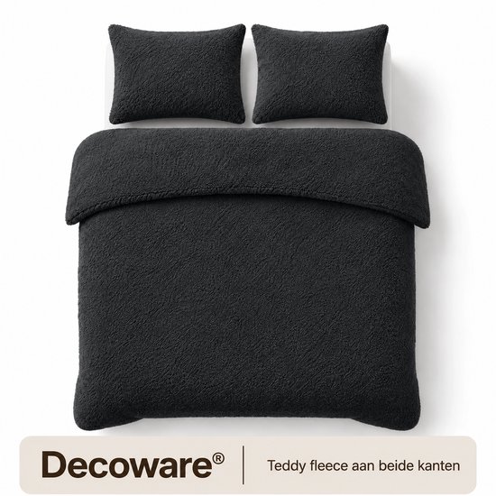Donkergrijs teddy fleece dekbedovertrek en kussenslopen, met tekst 'Decoware Teddy fleece aan beide kanten'.