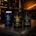 Drie potten "Skull Crusher" "Smelling Salt": "Menthol Ice" (blauw), "Citrus Storm" (zwart) en "Classic Whiskey" (zwart).