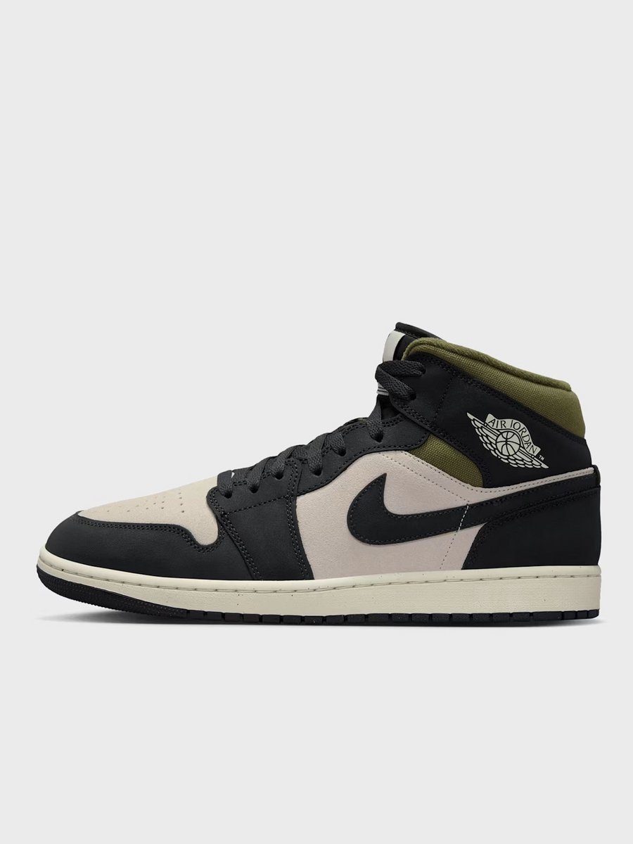 Air Jordan Mid Grijs