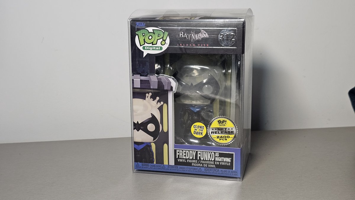 Freddy Funko as Nightwing - Funko Pop Digital - Batman - NFT