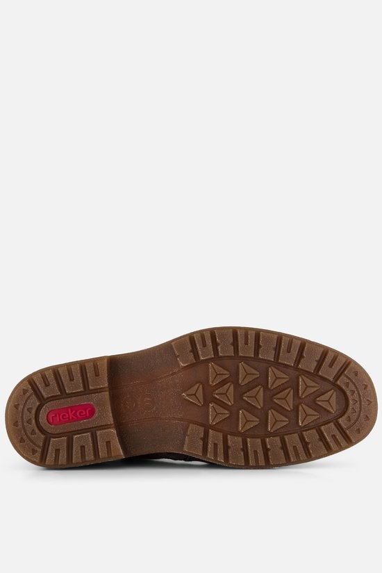 Bruine rubberen zool van een veterboot met profiel en Rieker logo.