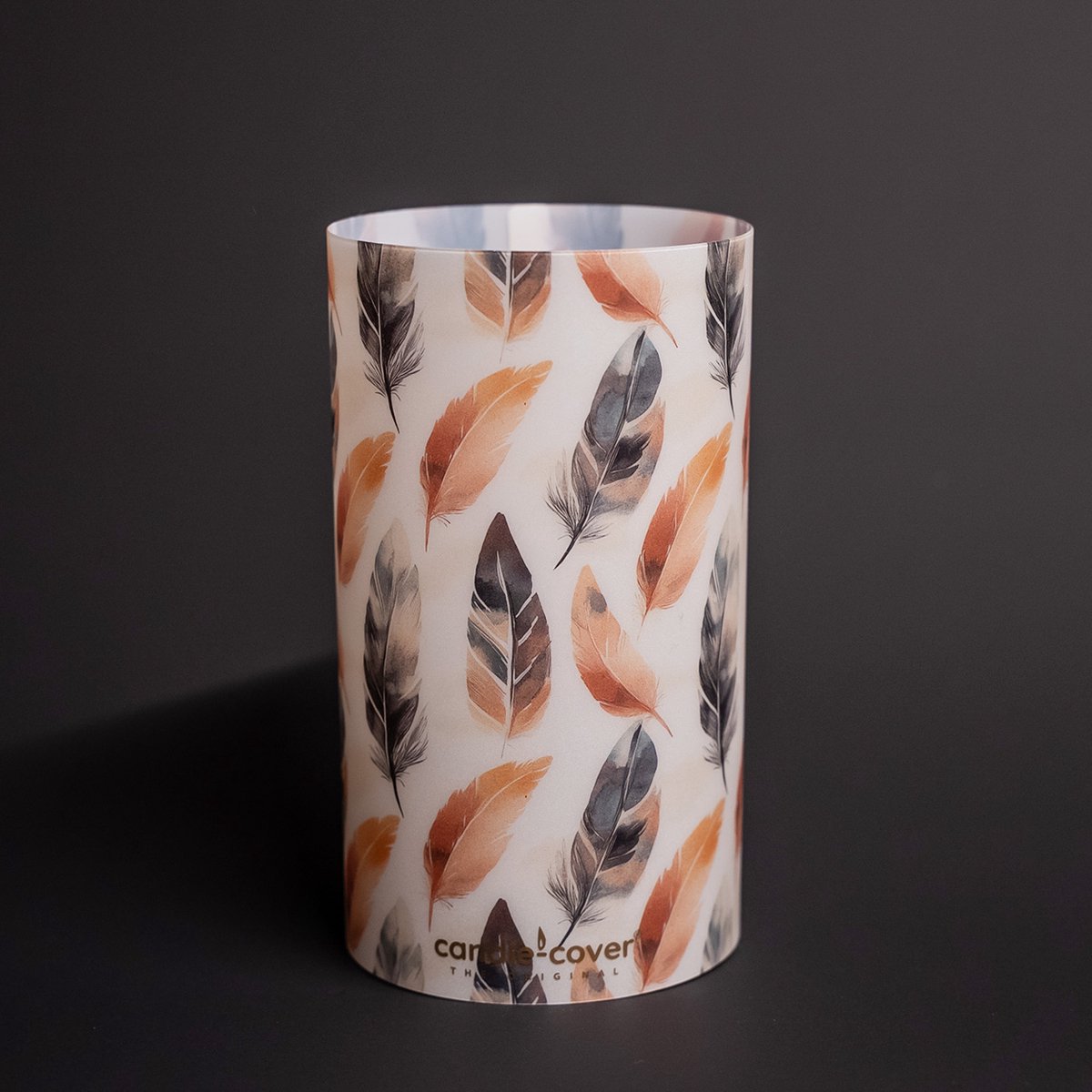 Candle-Cover - Feathers - trendy omhulsel voor (oplaadbaar) theelicht en waxinelicht - windlicht - 9 cm rond - 16 cm hoog