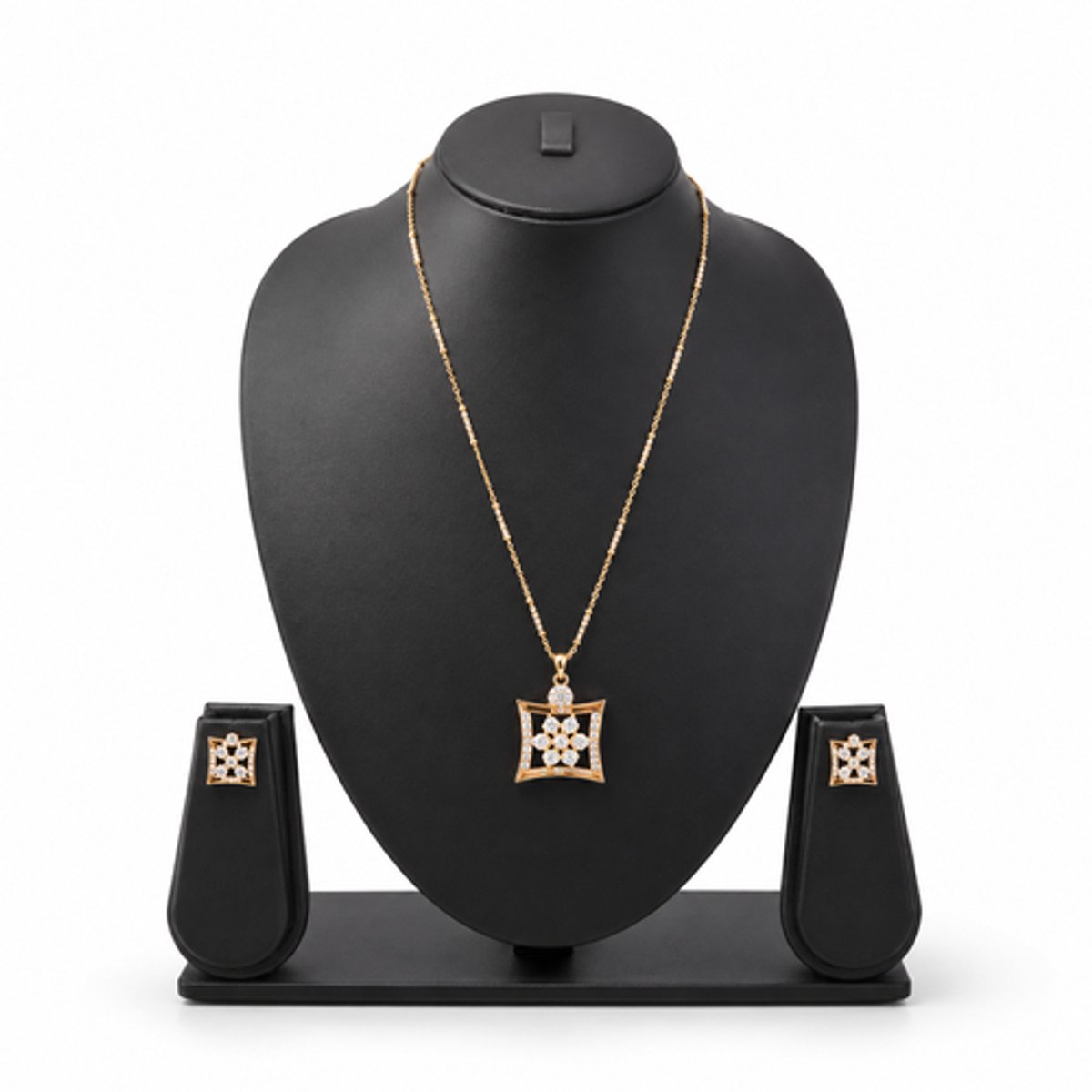 N3 Collecties Elegante Goudkleurige Sieradenset met Vierkante Hanger en Bijpassende Oorbellen