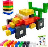 Magnetische blokken in regenboogkleuren, waaronder een tractor, toren en diverse kleine blokjes, met een kaart die voorbeelden toont.