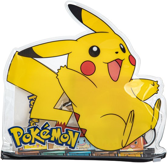 Trousse Pokémon transparente avec un Pikachu jaune frappant, logo Pokémon et contenu visible.