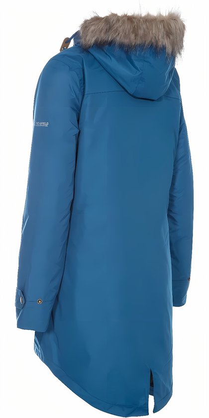Achterkant van de blauwe Trespass damesparka met capuchon en bontkraag, met textiel op de mouw.