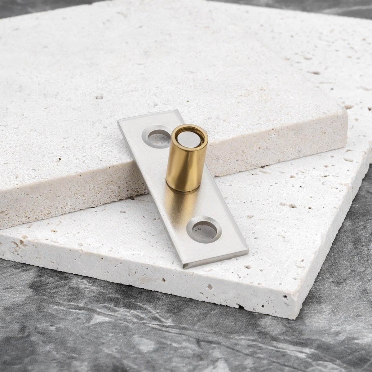 Dailygoods- Schuifdeur Gids 8x14mm - Roestvrij Staal - Geschikt voor Houten/Glazen Deuren - Eenvoudig te Installeren - Verbetert Veiligheid - Corrosiebestendig - Deurgids