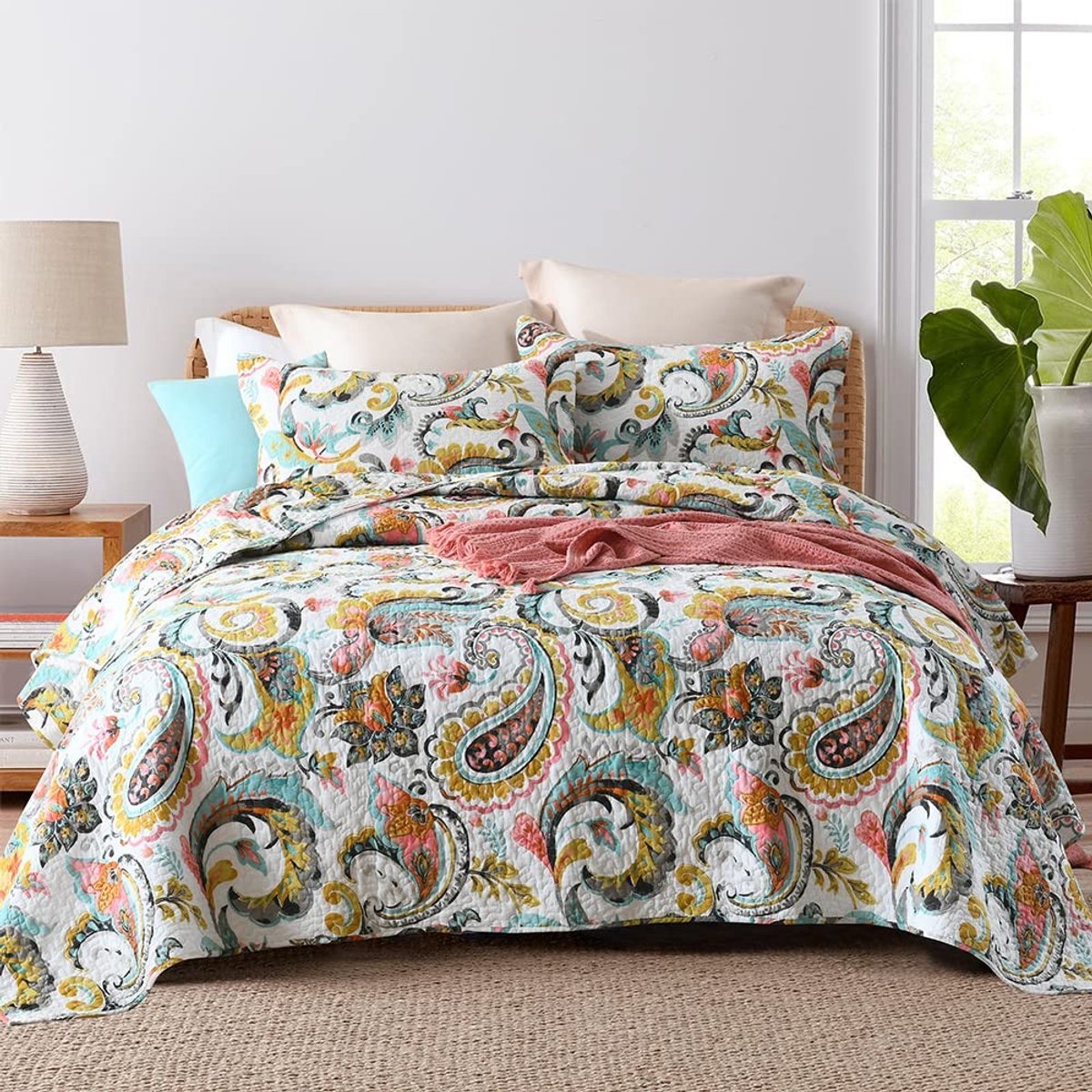 Dailygoods- Bedsprei 240 x 260 cm - Katoen - Omkeerbaar - Bloemen/Paisley - Gewatteerd - Duurzaam en kreukvrij - Dekbedovertrek
