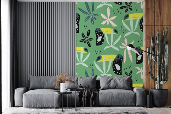 Behang - Fotobehang Toekan - Bladeren - Groen - Breedte 180 cm x hoogte 280 cm