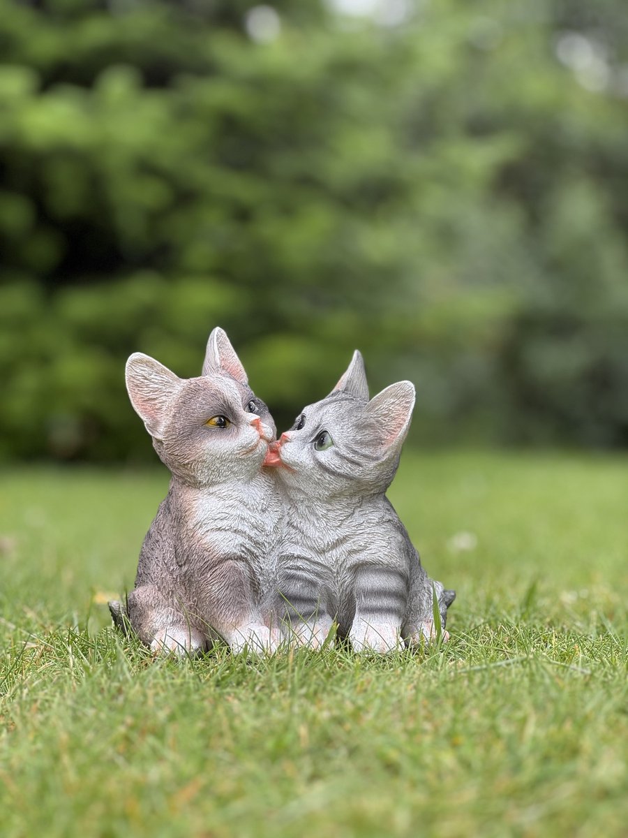 kattenpaar love 17 cm hoog FI - decoratief beeld - dierenbeeld - decoratie - voor binnen - voor buiten - cadeau - geschenk - voor hem - voor haar - Verjaardag - Valentijn - Nieuwjaar - Kerst - Moederdag - Vaderdag